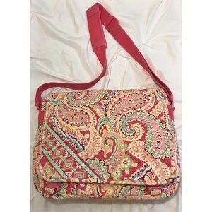 Vera Messenger Bag in Capri Melon